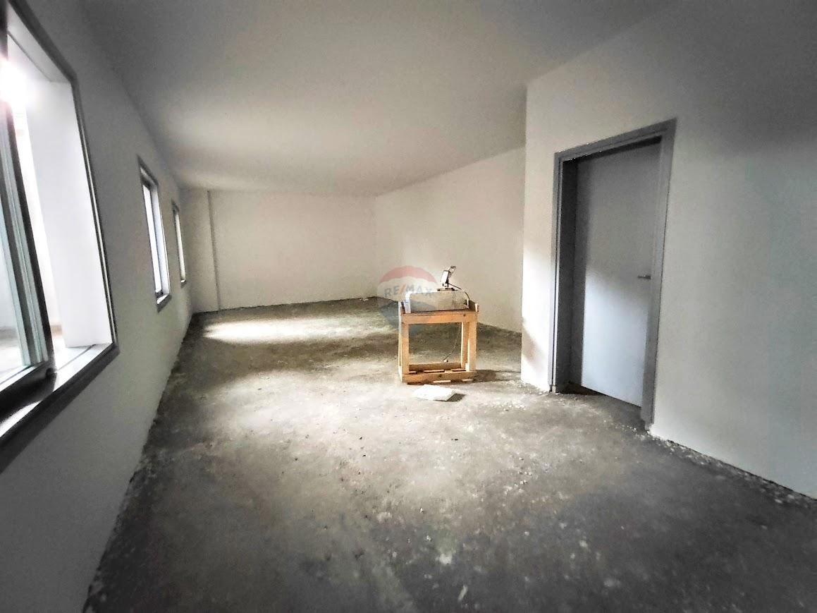 Hrnetić-Novaki, Karlovac, 2.471m2