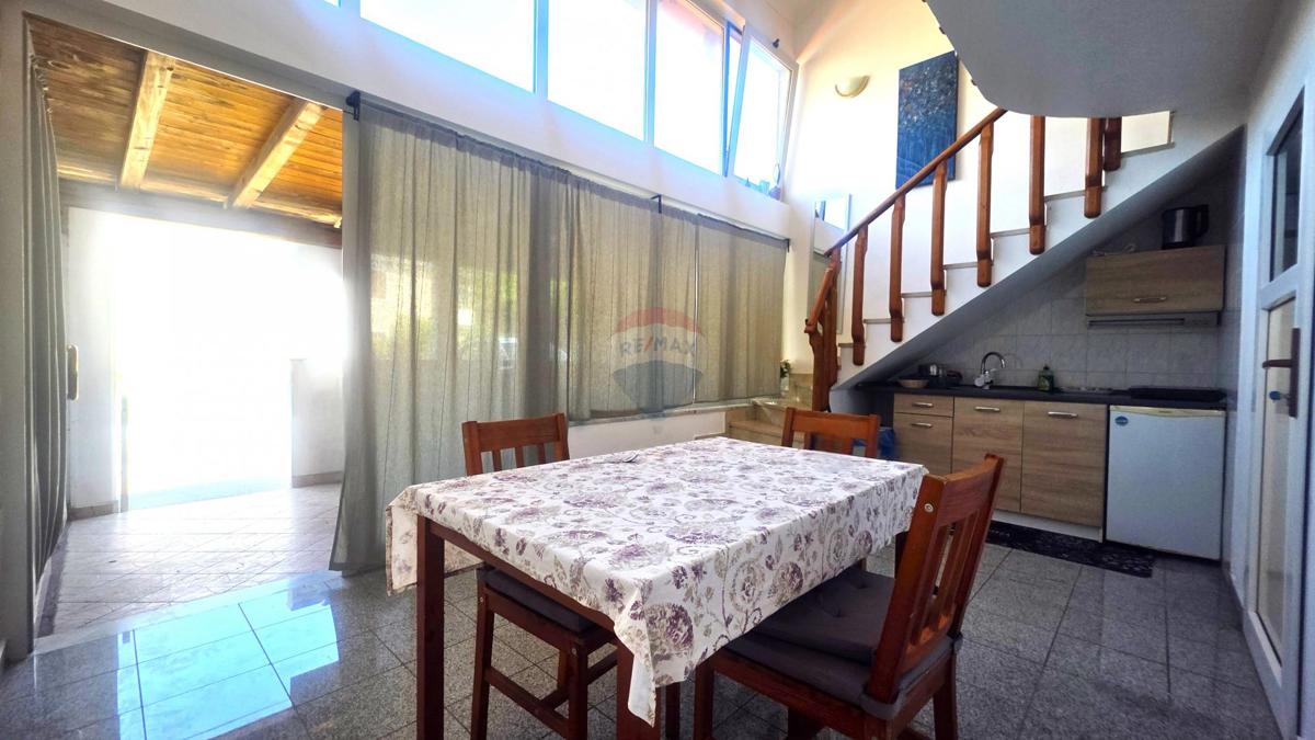 Casa Kaštel, Buje, 75m2