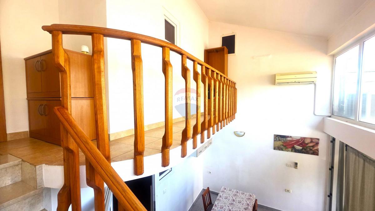 Casa Kaštel, Buje, 75m2