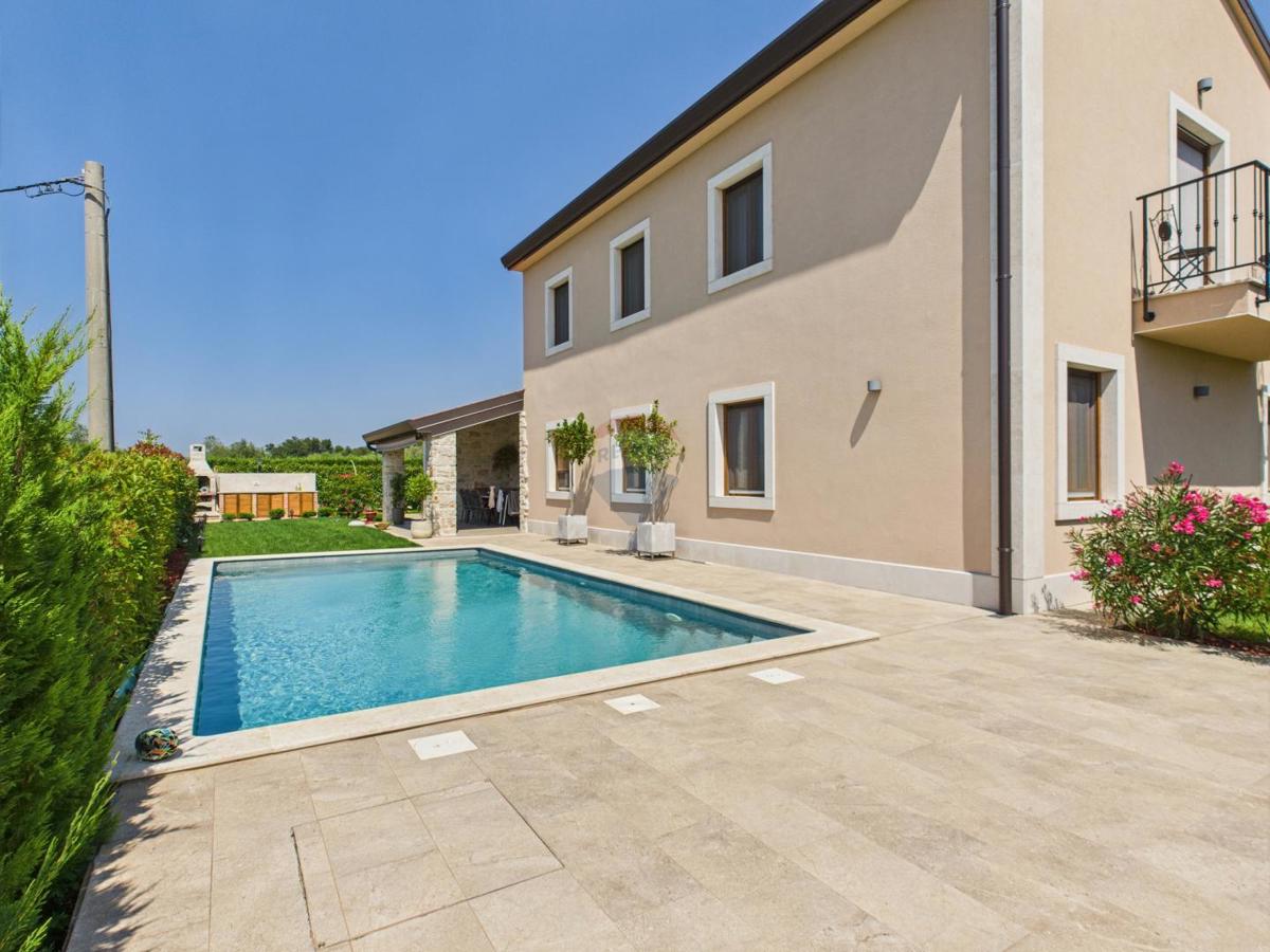 Casa Karigador, Brtonigla, 170m2