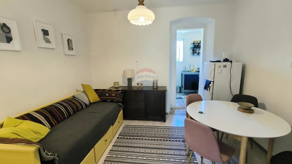 Casa Veli vrh, Pula, 69m2