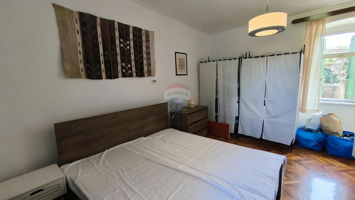 Casa Veli vrh, Pula, 69m2