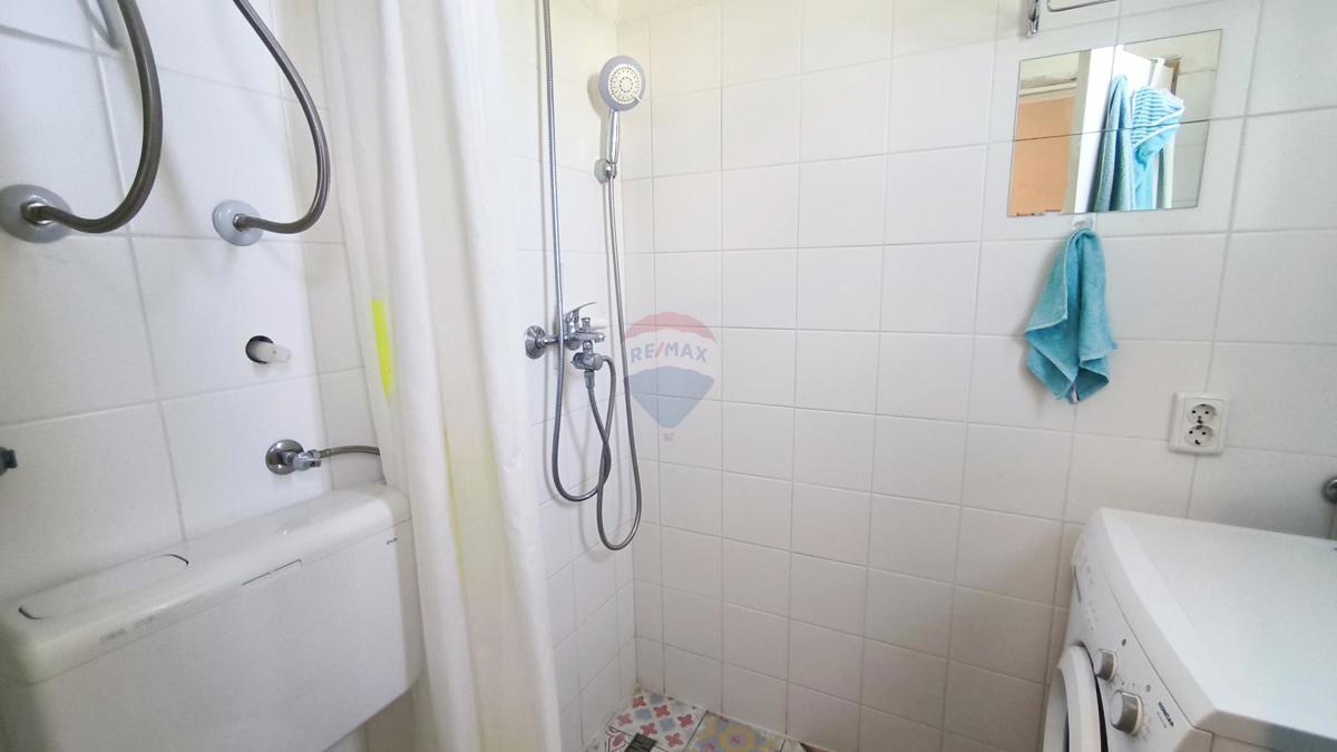 Casa Veli vrh, Pula, 69m2