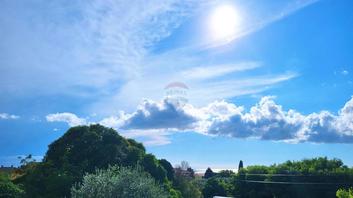 Istria, Vodnjan – Affascinante Casa con Giardino e Vista Mare
