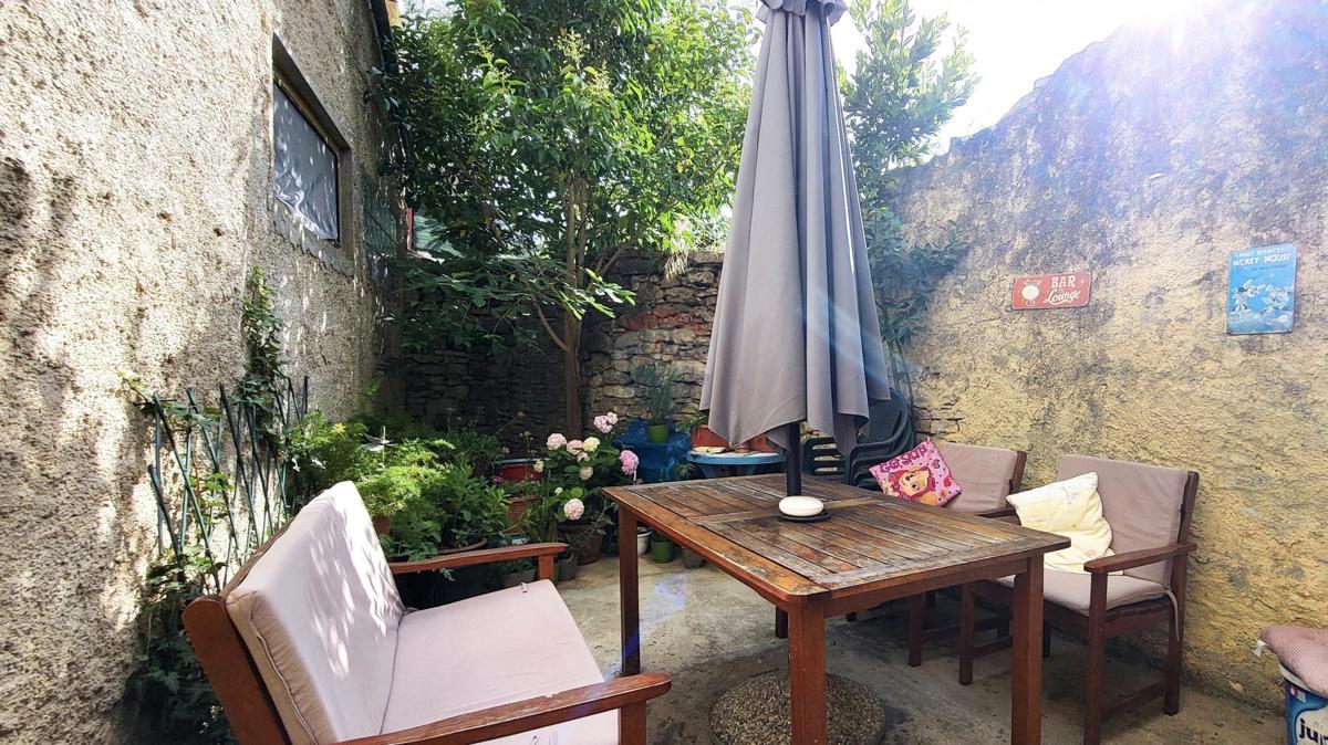 Istria, Vodnjan – Affascinante Casa con Giardino e Vista Mare