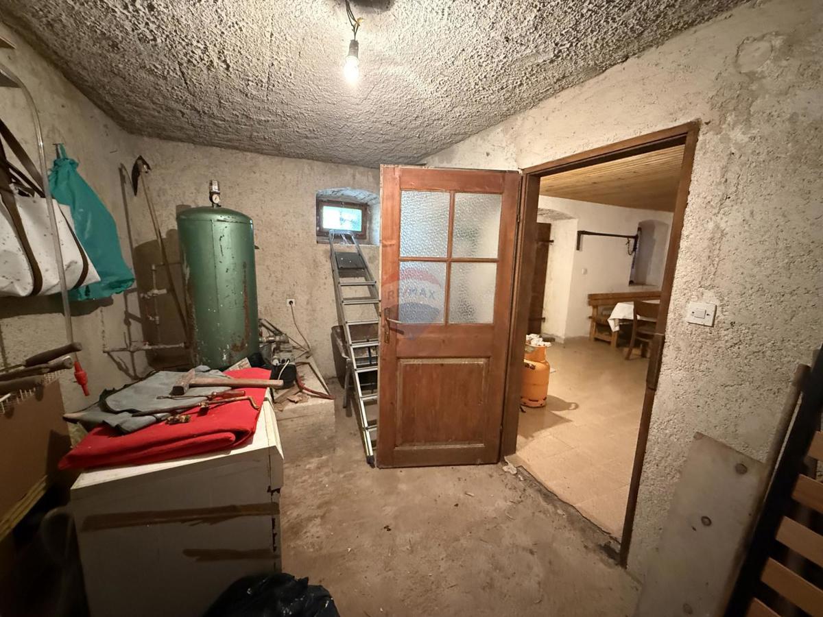 ISTRIA, ŽMINJ – Bella tenuta e terreno edificabile
