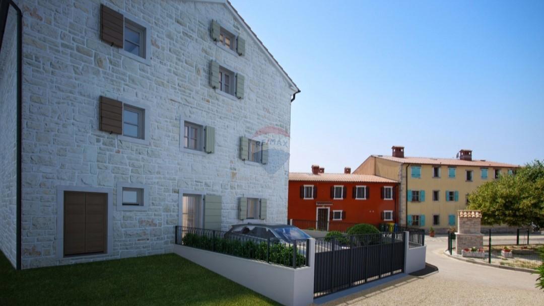 Istria, Buje, dintorni – Casa in pietra da ristrutturare con vista