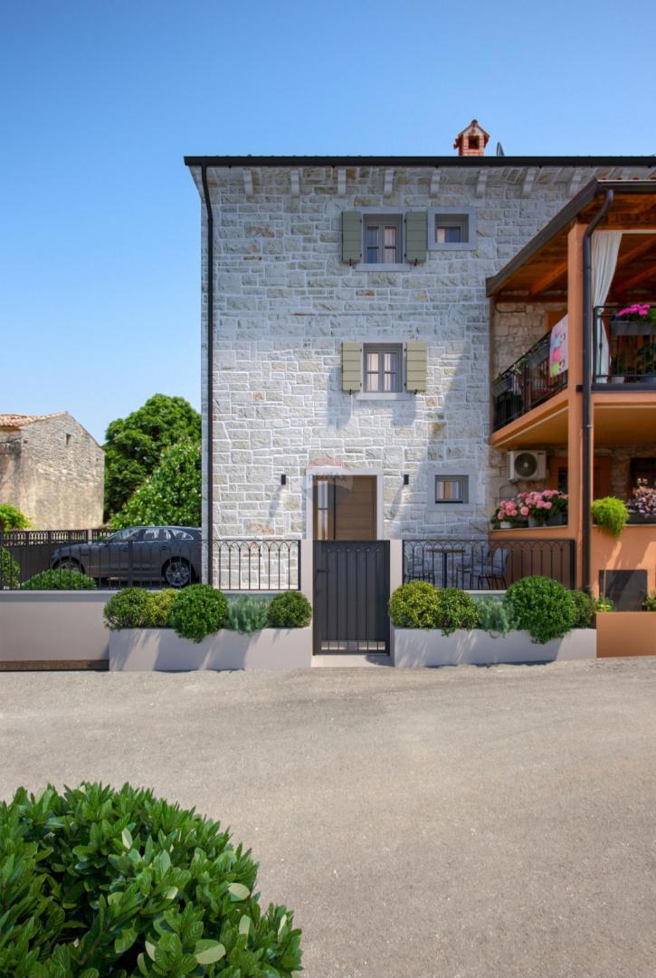 Istria, Buje, dintorni – Casa in pietra da ristrutturare con vista