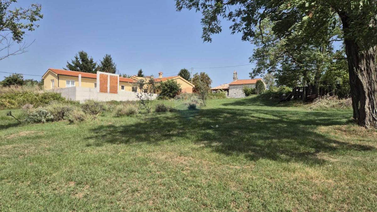 Terreno edificabile Svetvinčenat, 950m2