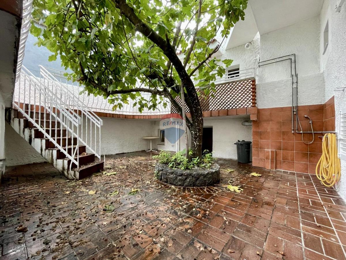 Novi Vinodolski – Casa nel centro storico, seconda fila dal mare