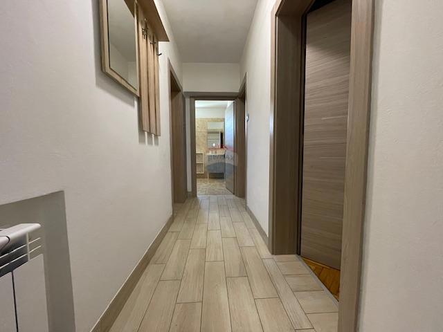 Isola di Krk, Punat - casa familiare con ampio giardino, vista, vicino al mare