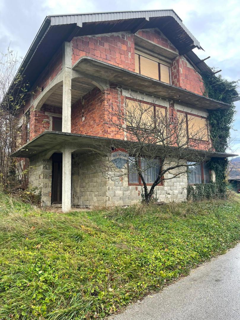 Casa Straža Krapinska, Krapina - Okolica, 270m2