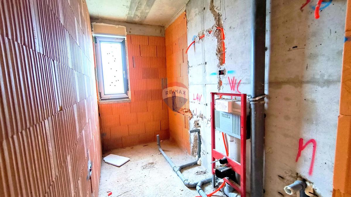 Appartamento Šikići, Pula, 57,96m2