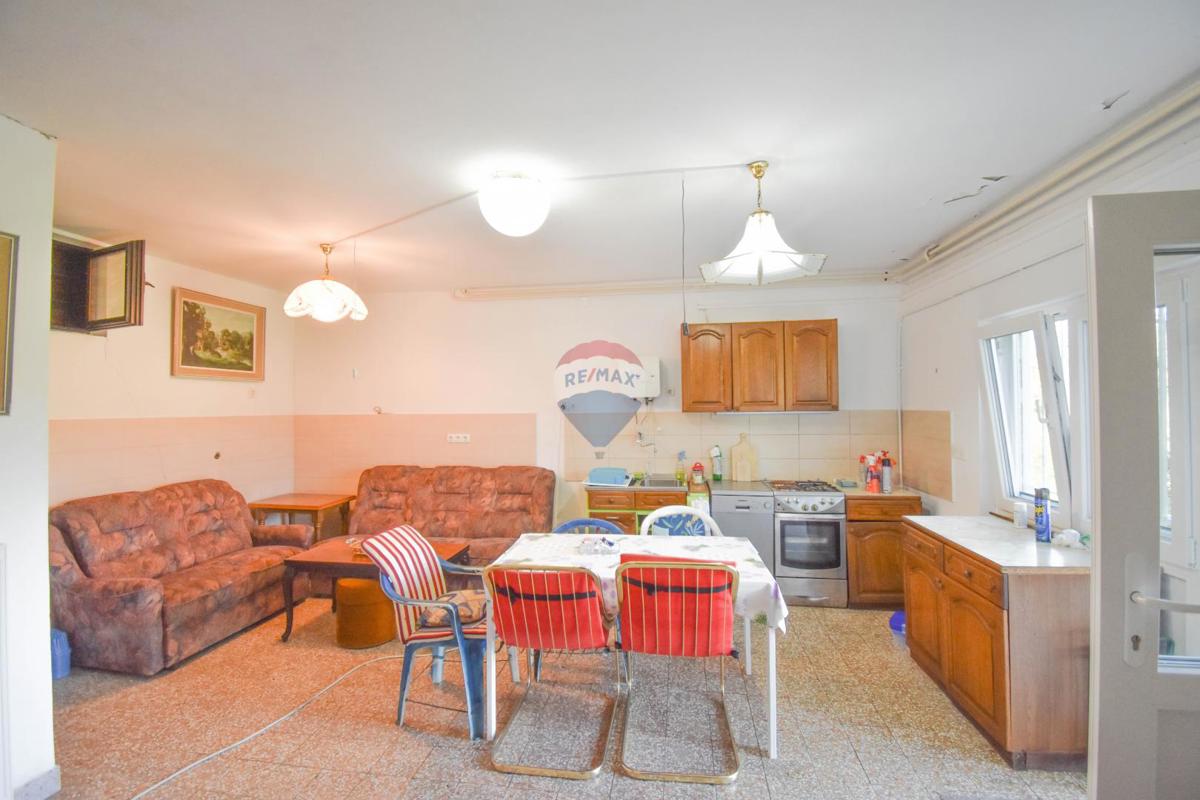 Casa Cerovački Galovići, Duga Resa, 170m2