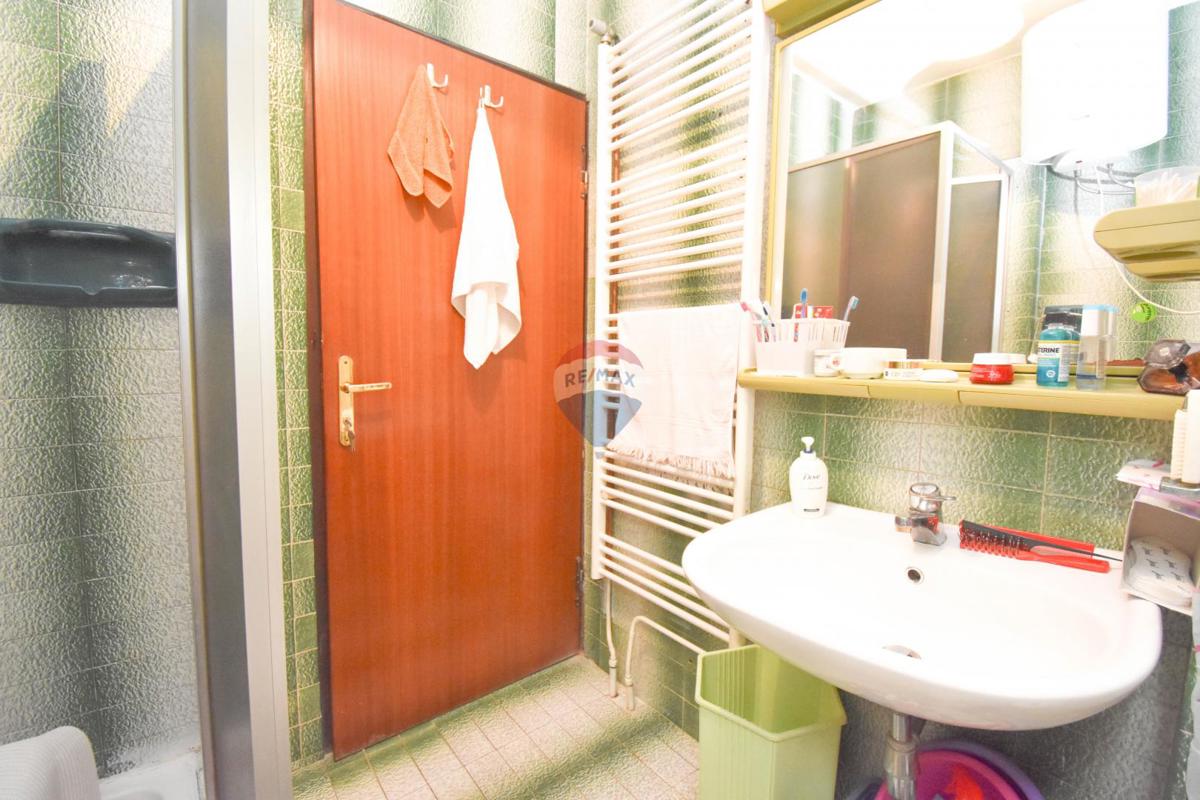 Casa Cerovački Galovići, Duga Resa, 170m2