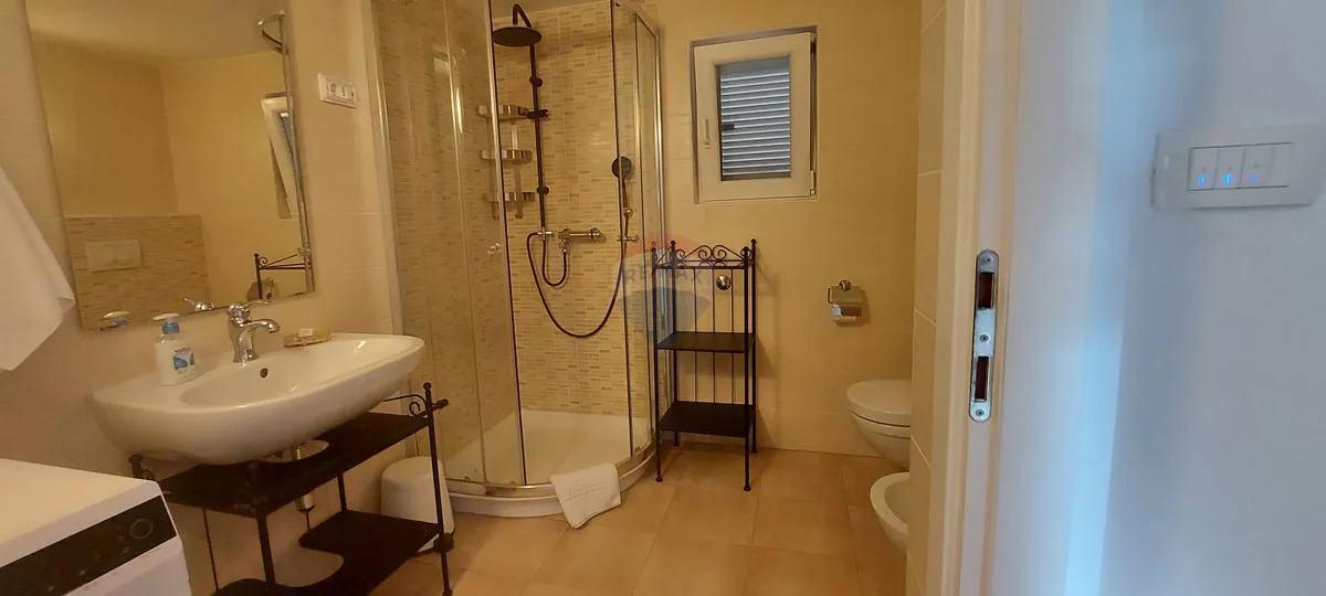 Casa Barbat na Rabu, Rab, 100m2