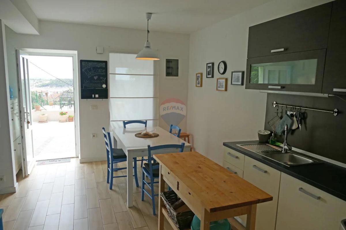 Casa Barbat na Rabu, Rab, 100m2