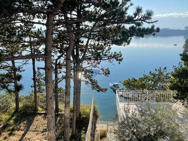 Casa Omišalj, 306m2