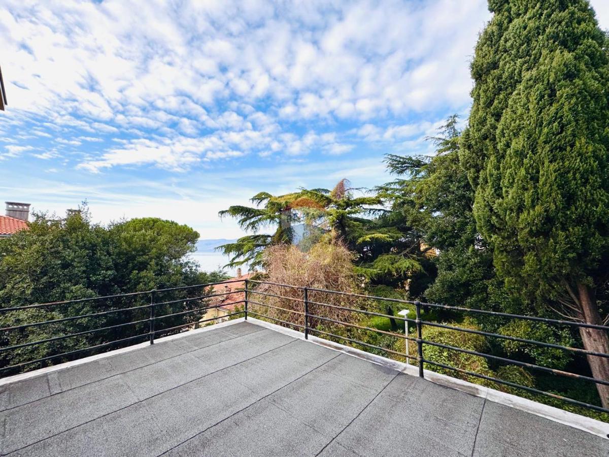 Casa Pećine, Rijeka, 465m2