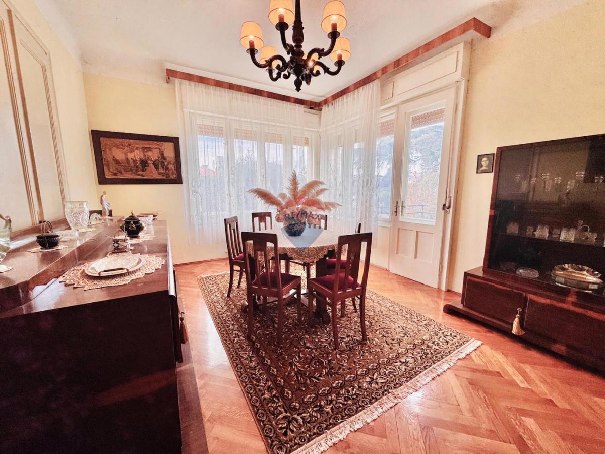 Casa Pećine, Rijeka, 465m2