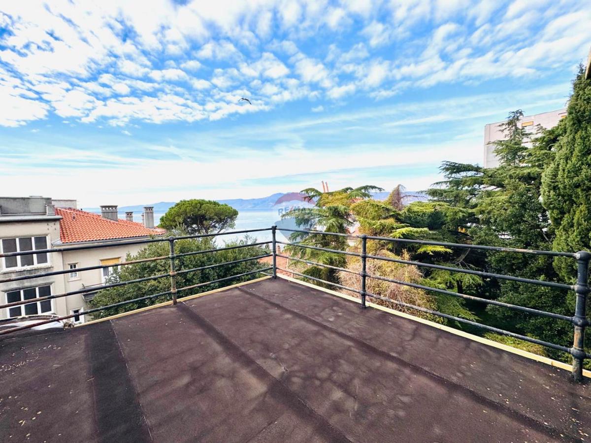 Casa Pećine, Rijeka, 465m2