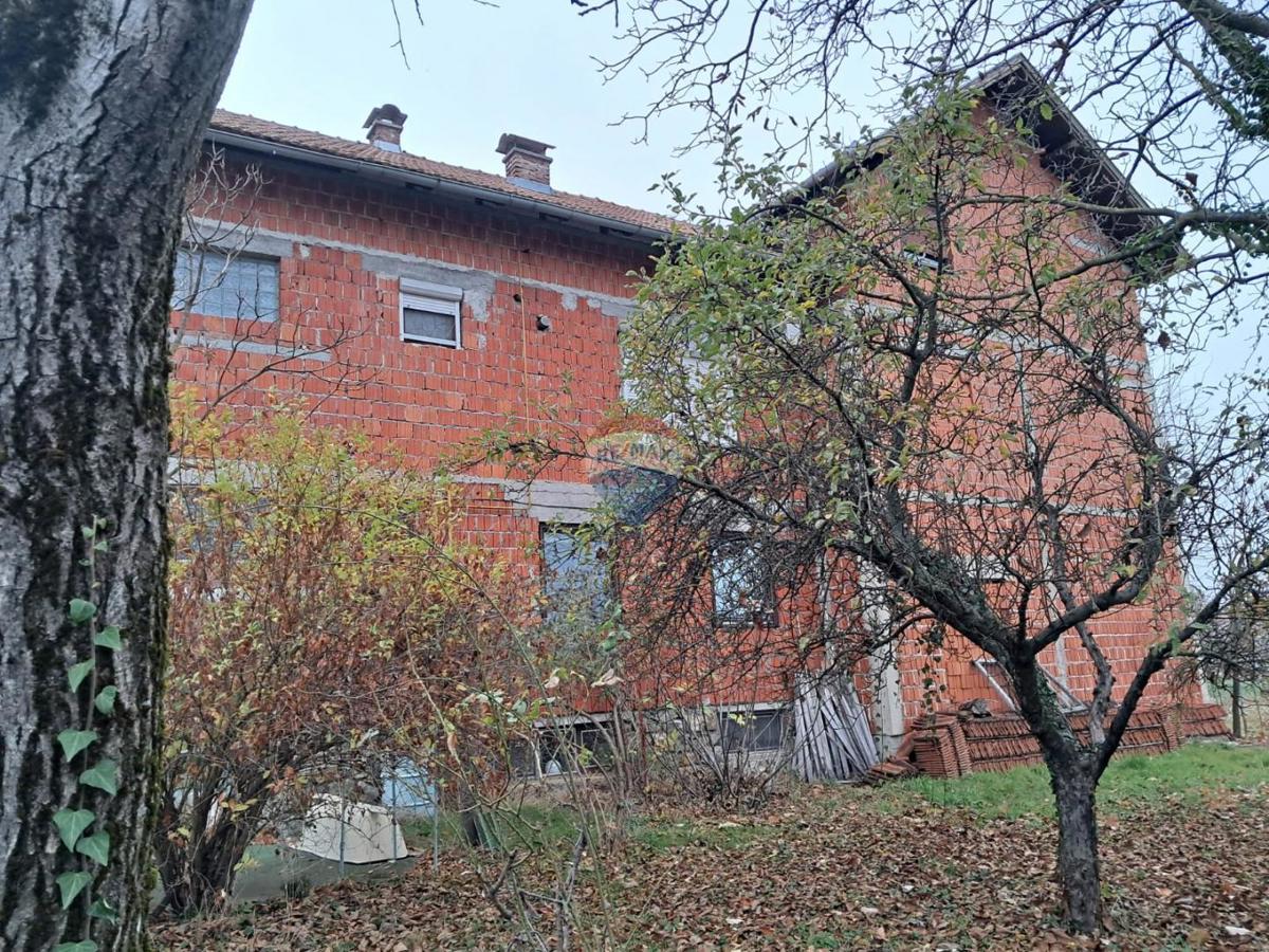 Casa Bijeljevina Orahovička, Orahovica, 198m2