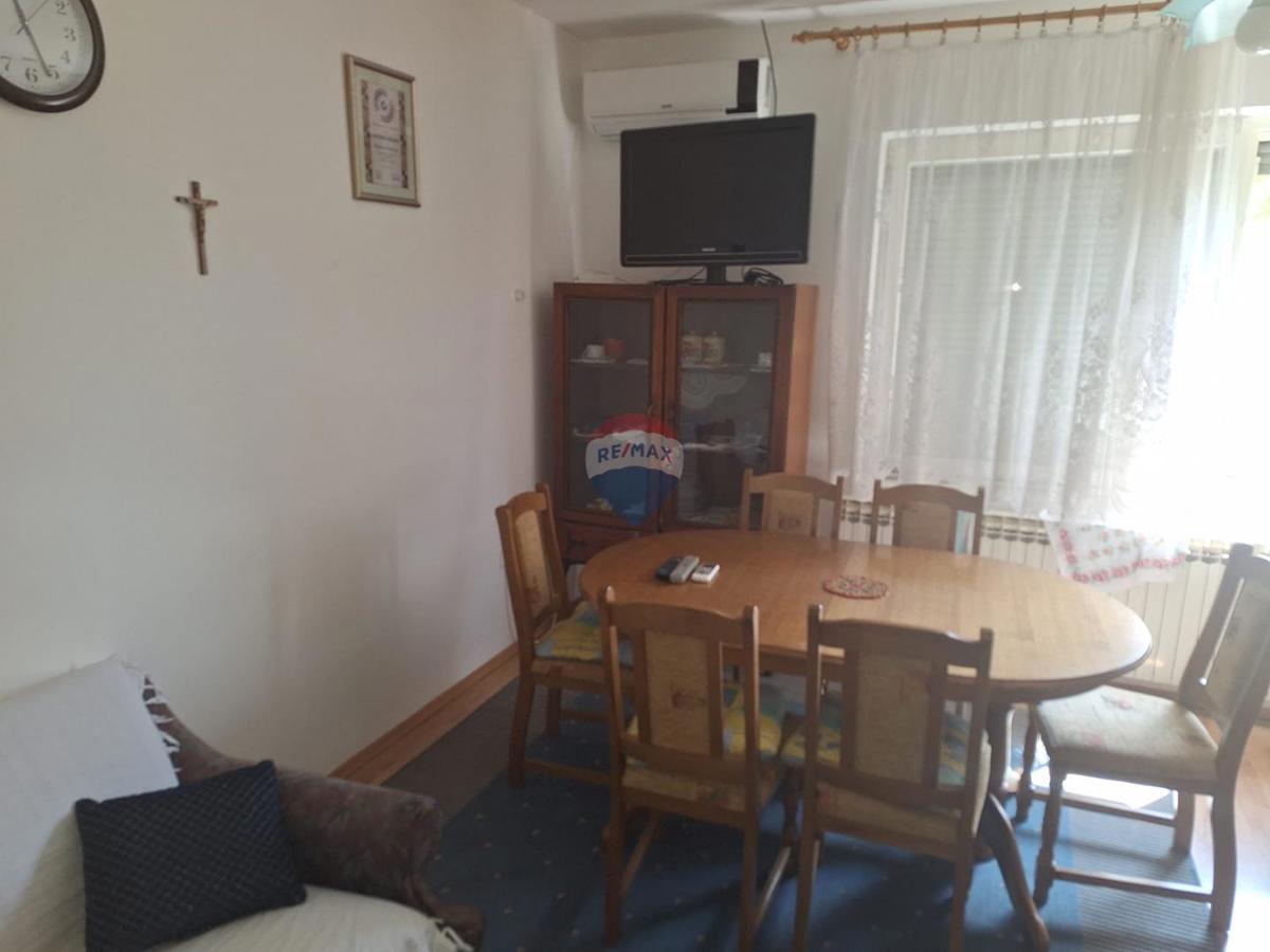 Casa Bijeljevina Orahovička, Orahovica, 198m2