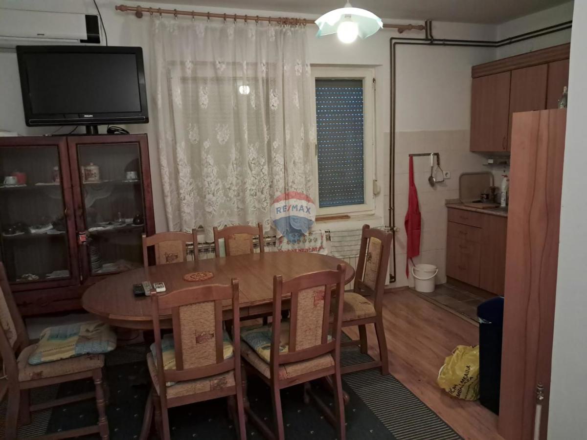 Casa Bijeljevina Orahovička, Orahovica, 198m2