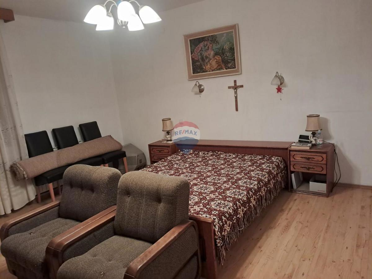 Casa Bijeljevina Orahovička, Orahovica, 198m2