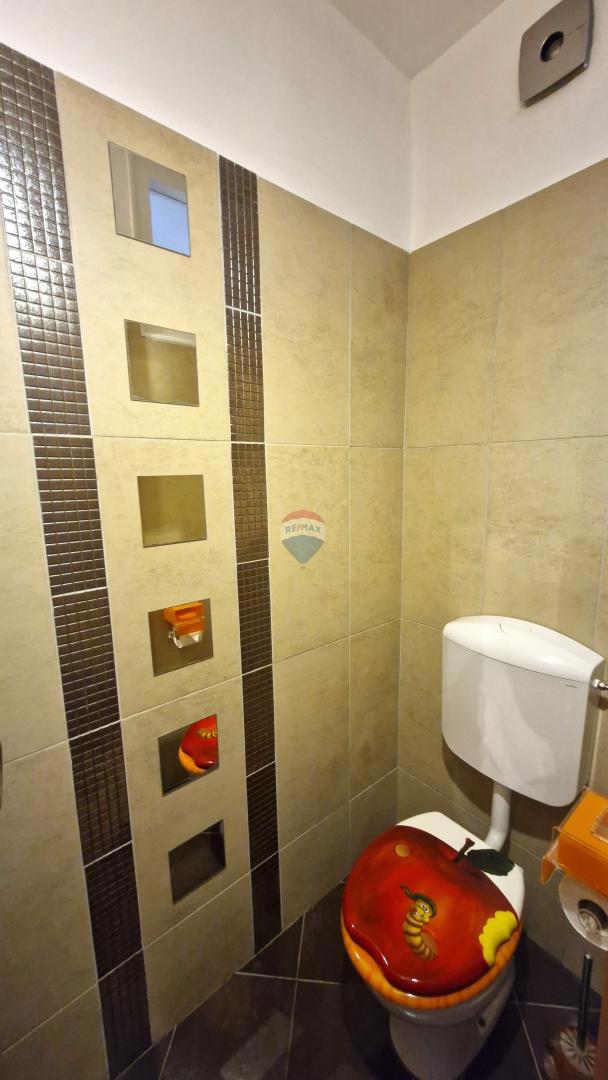 Istria, Pola, Centro – Appartamento 62 m², 2 Balconi, Parcheggio, Arredato