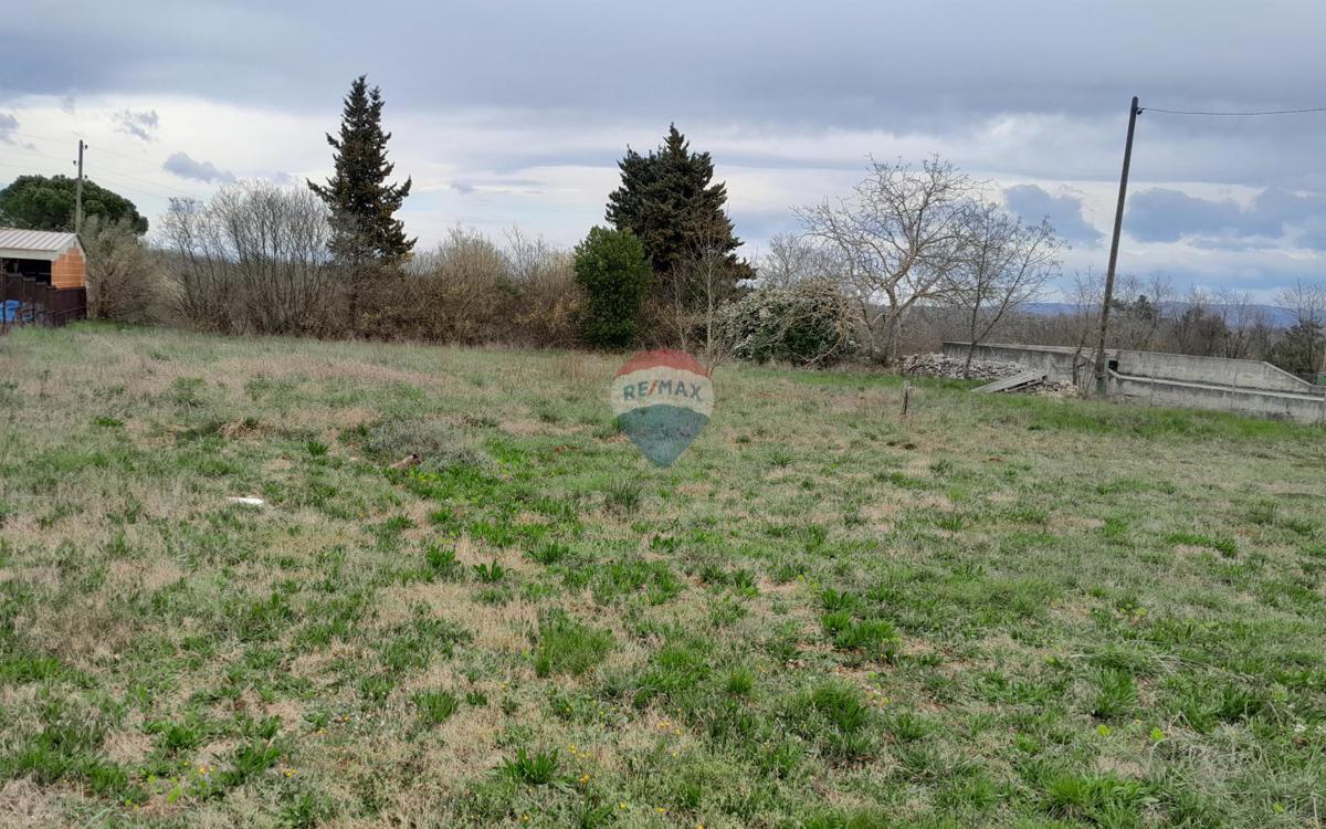 Terreno edificabile Filipana, Marčana, 982m2