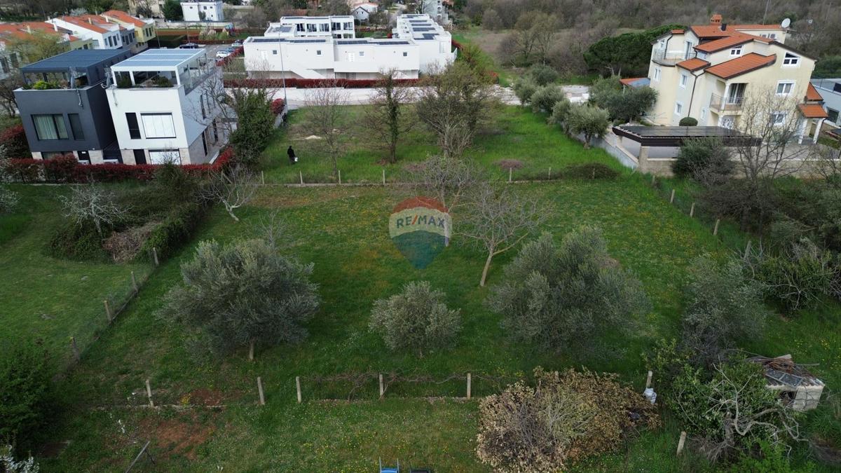 Terreno edificabile Poreč, 530m2