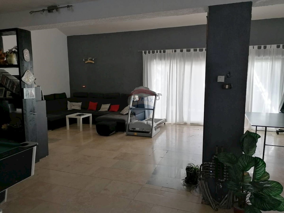 Villa Singola/Casa Vacanza Pomer, Medulin, 1.350m2