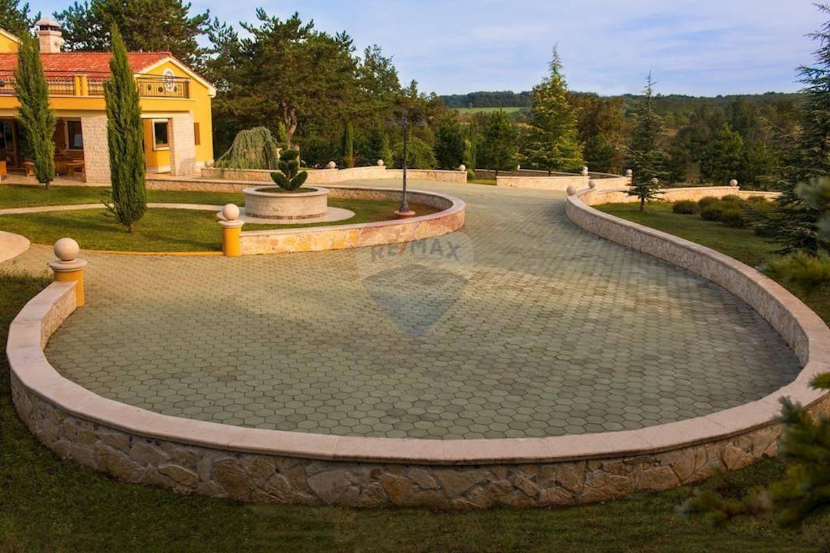 Villa Singola/Casa Vacanza Zabrežani, Pazin - Okolica, 500m2