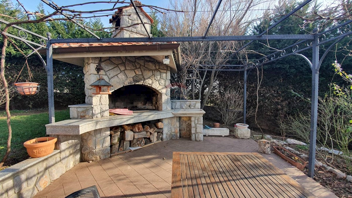 Villa Singola/Casa Vacanza Gornja Drenova, Rijeka, 147m2