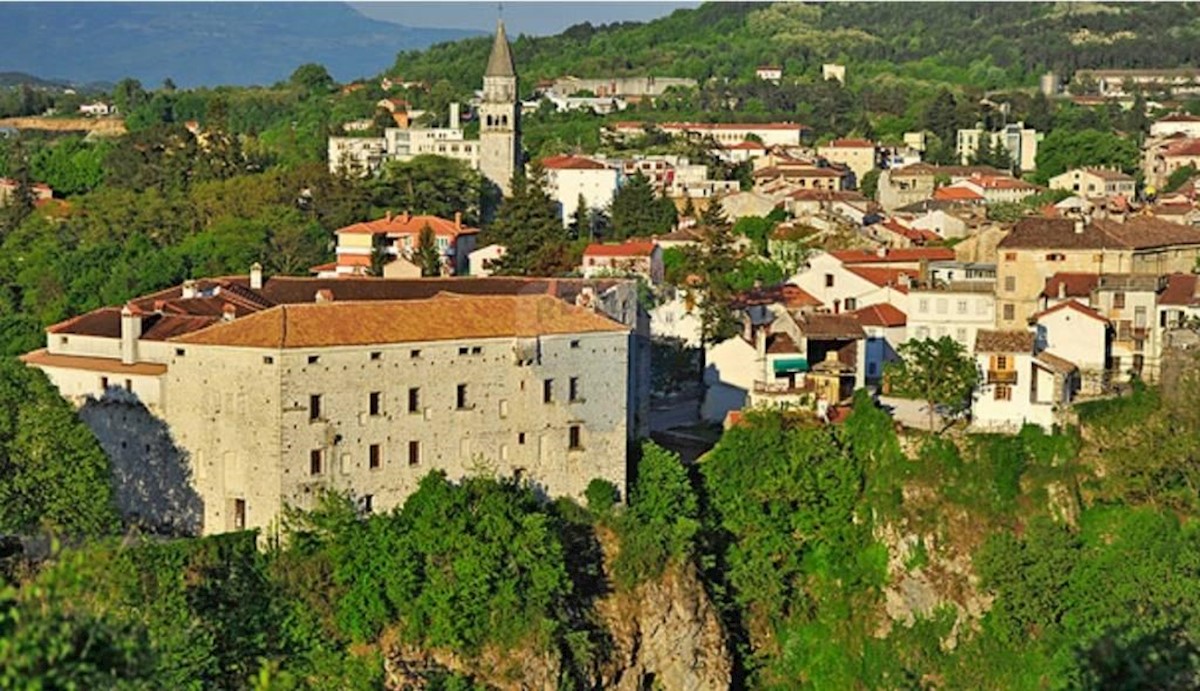 Attività commerciale Pazinska jama, Pazin, 41,40m2