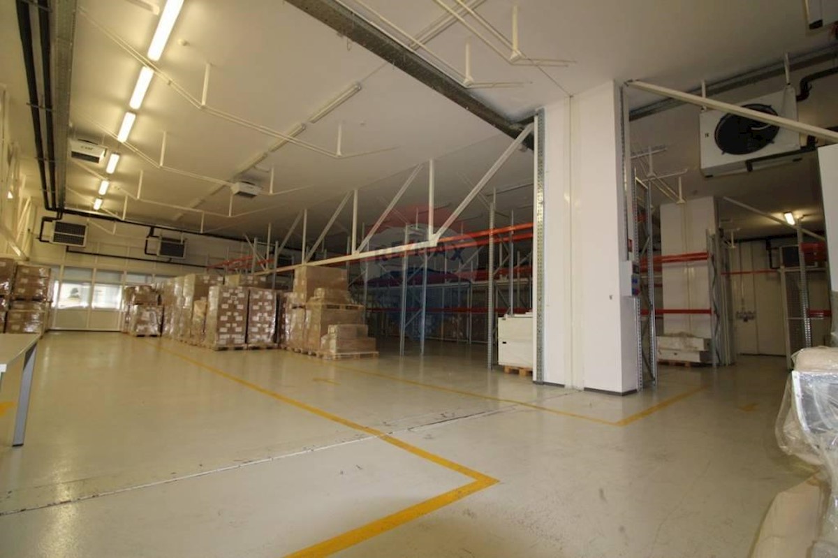 Attività commerciale Škurinje, Rijeka, 2.902m2