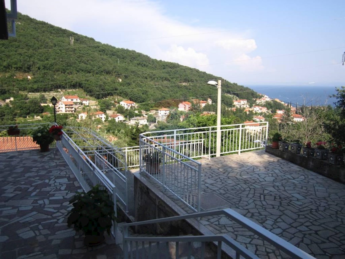 Villa Singola/Casa Vacanza Mošćenička Draga, 230m2