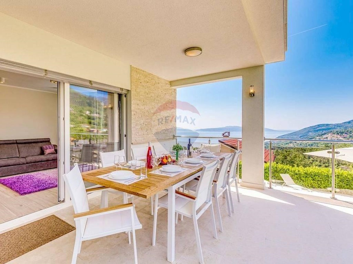 Villa Singola/Casa Vacanza Ičići, Opatija - Okolica, 275m2