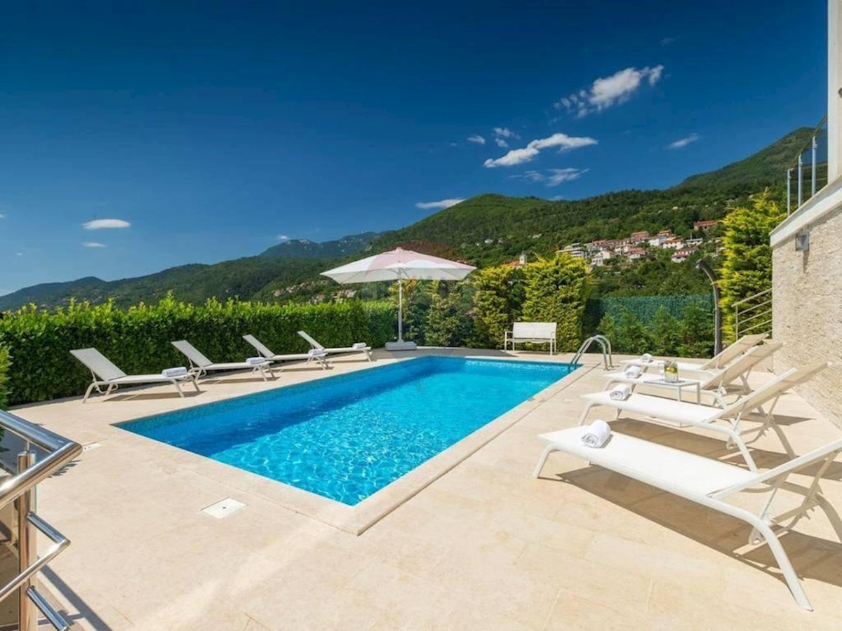 Villa Singola/Casa Vacanza Ičići, Opatija - Okolica, 275m2