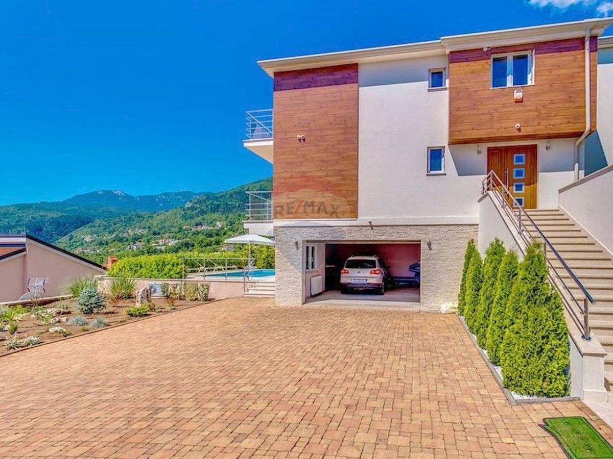 Villa Singola/Casa Vacanza Ičići, Opatija - Okolica, 275m2