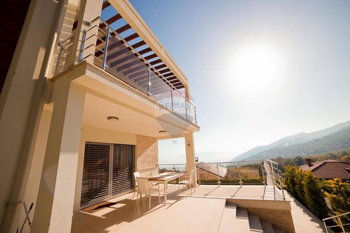 Villa Singola/Casa Vacanza Ičići, Opatija - Okolica, 275m2