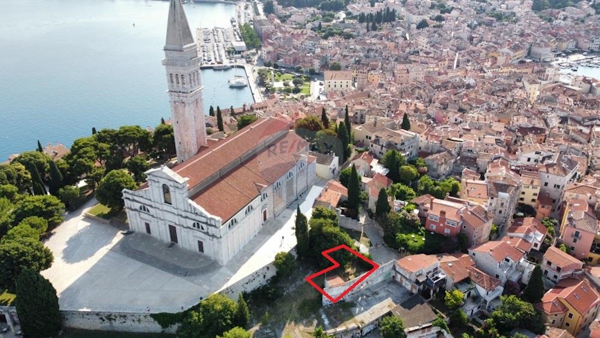 Terreno edificabile Rovinj, 144m2