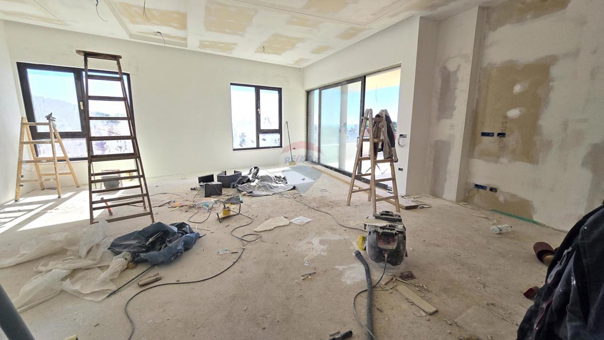 Rovigno, PENTHOUSE in nuova costruzione + garage + posto auto - vicino al mare - 172 m²