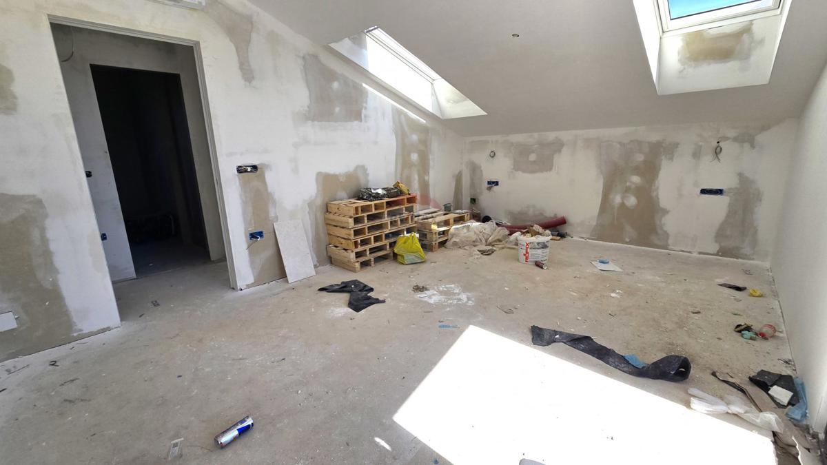 Rovigno, PENTHOUSE in nuova costruzione + garage + posto auto - vicino al mare - 172 m²
