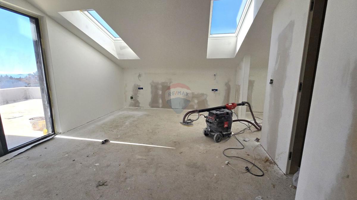 Rovigno, PENTHOUSE in nuova costruzione + garage + posto auto - vicino al mare - 172 m²