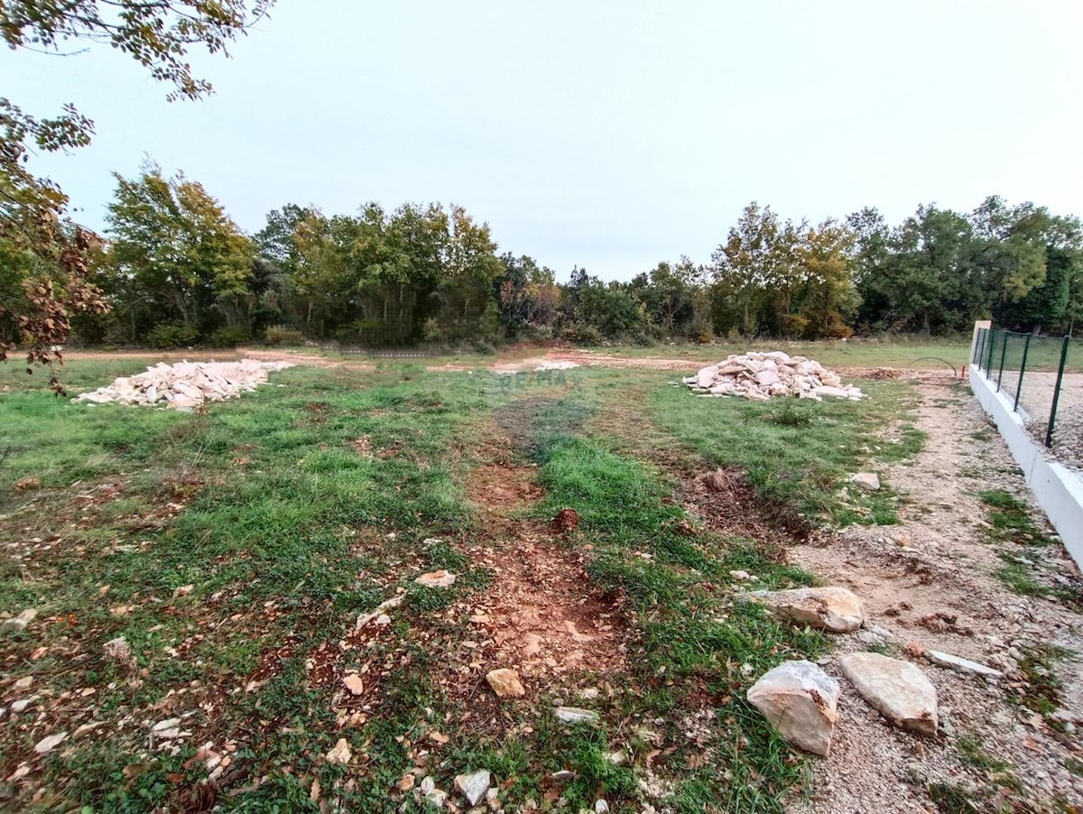 Terreno edificabile Duga Uvala, Marčana, 424m2