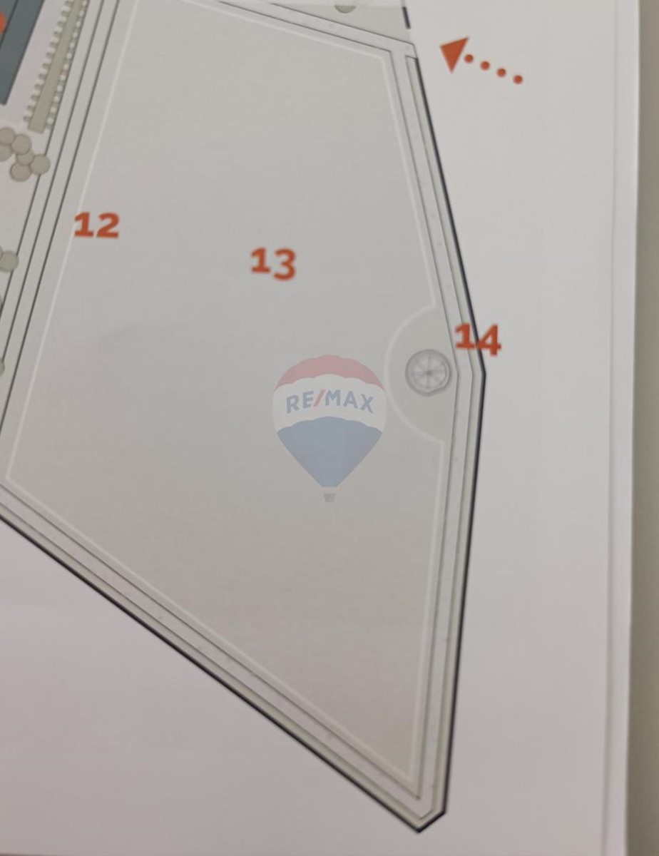 Terreno edificabile Ližnjan, 11.465m2