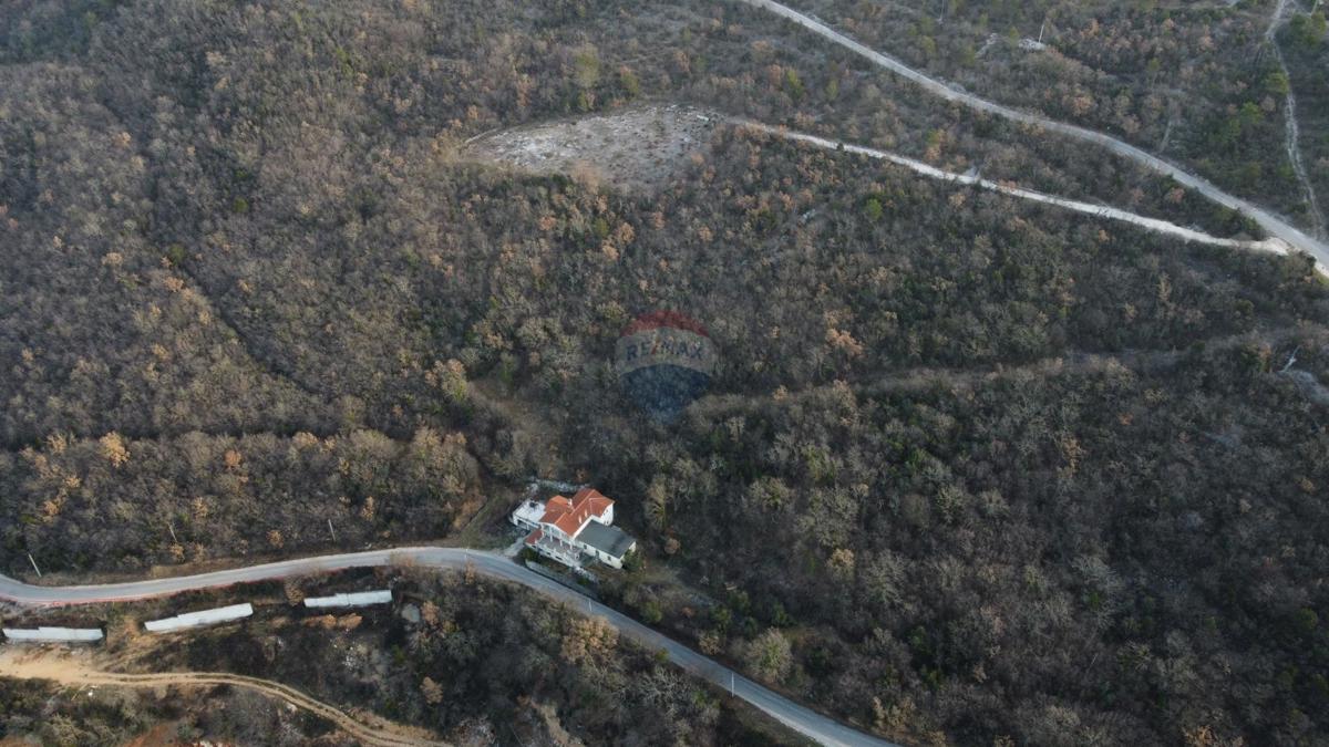 ISTRIA, TRGET – Terreno non edificabile di 14.730 m²