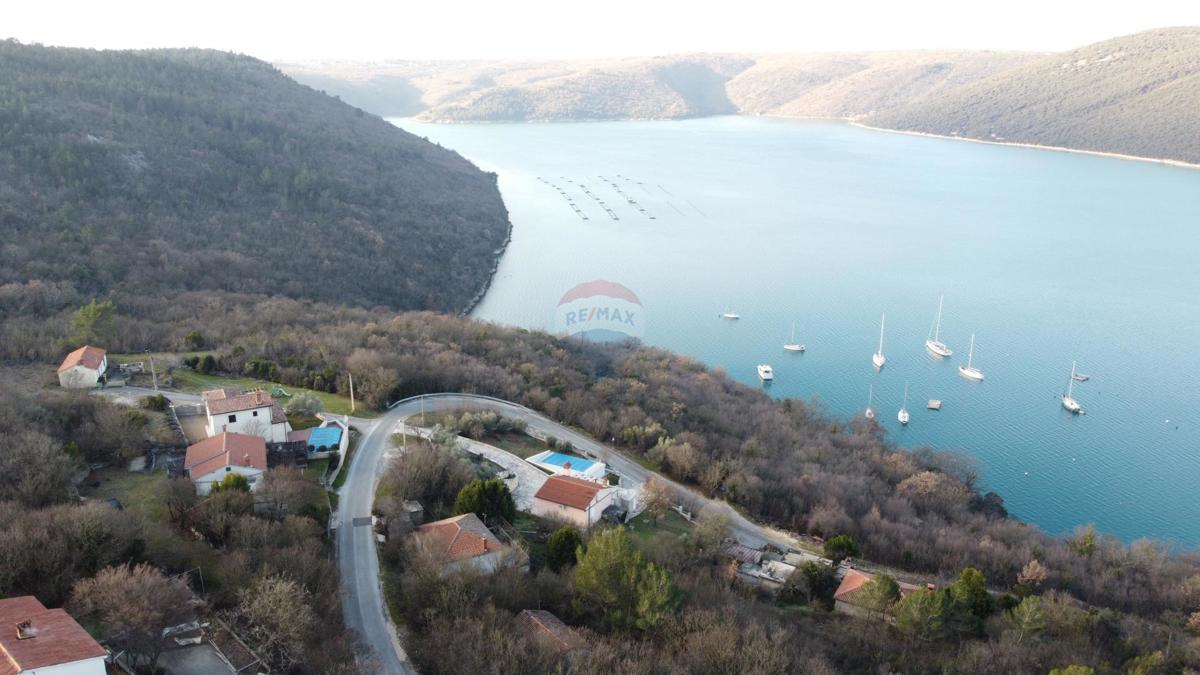 ISTRIA, TRGET – Terreno non edificabile di 14.730 m²